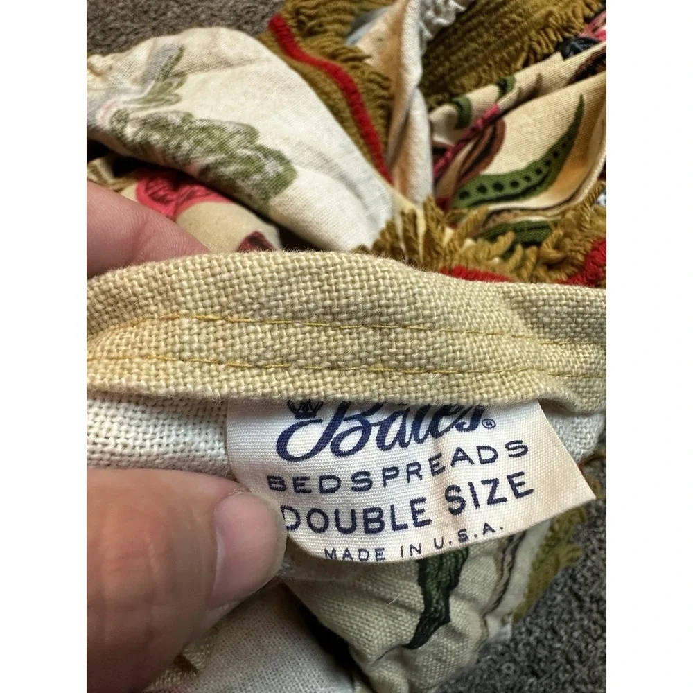 Vintage BATES Bedspread Double/Full Vivid Florals, Fringe ~‎ Stunning